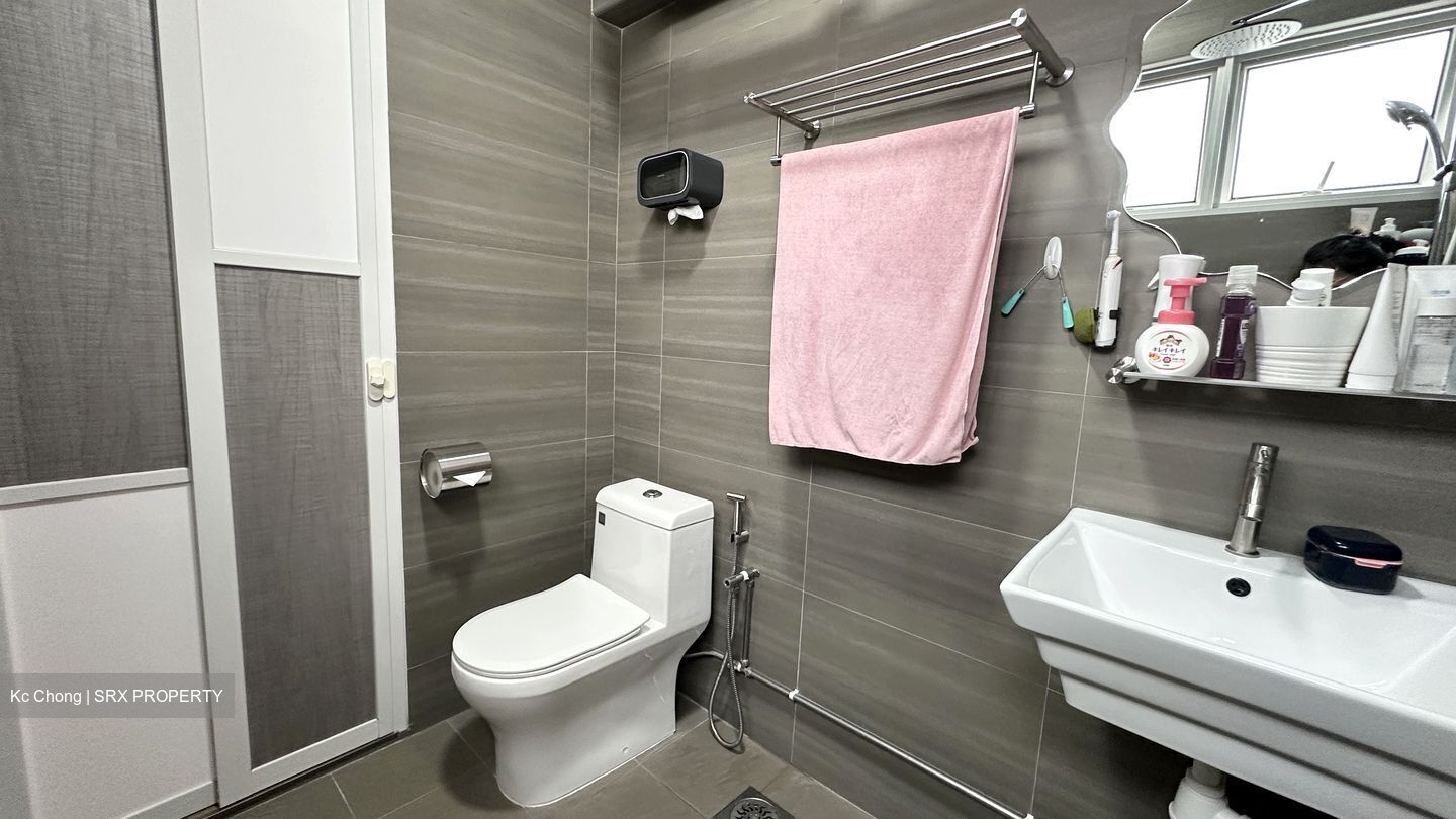 Blk 315 Jurong East Street 32 (Jurong East), HDB 3 Rooms #572643911